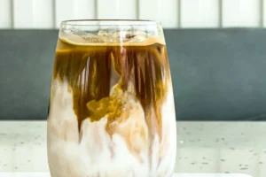 7 Ways to Enjoy Iced Apple Crisp Oatmilk Shaken Espresso